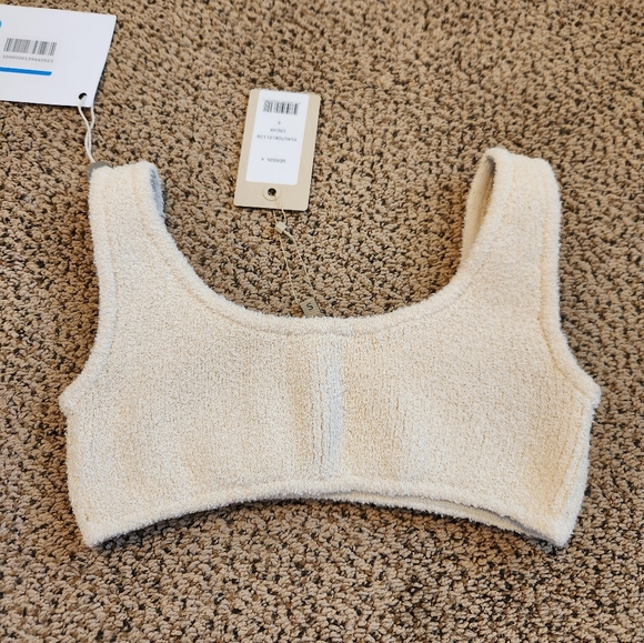 Yeezy Season 4 Ribbed Bra in Cream ASO Kim Kardashian - Picture 6 of 7